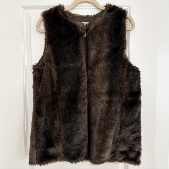 Chocolate Brown Faux Fur Vest - Picture 1 of 14
